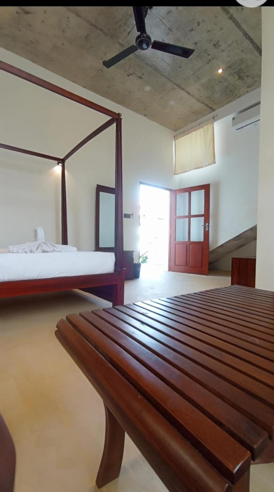 Hotel Cactus Surf Ahangama Exterior foto